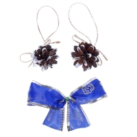 Новогодняя композиция «Синий бантик и шишки» Новогодняя композиция «Синий бантик и шишки»