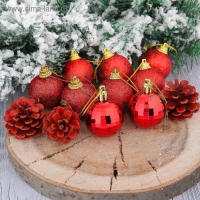 Набор украшений пластик 12 шт "Зимний лес" (9 шаров,3 шишки) красный Набор украшений пластик 12 шт "Зимний лес" (9 шаров,3 шишки) красный