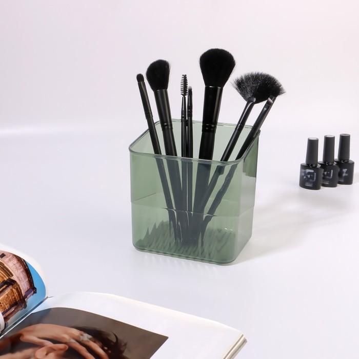 Органайзер - подставка для хранения маникюрных/косметических принадлежностей «GREEN», 11,5 × 9 × 12 см, цвет полупрозрачный/зелёный Органайзер - подставка для хранения маникюрных/косметических принадлежностей «GREEN», 11,5 × 9 × 12 см, цвет полупрозрачный/зелёный