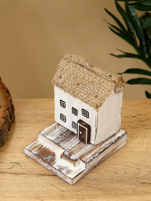 Сувенир "Дом" дерево Албезия 9х11х11 см, цв. белый