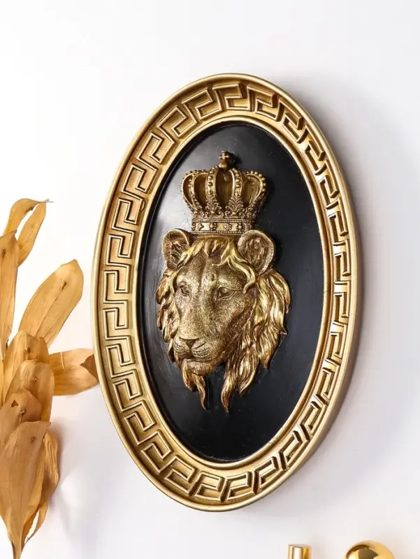 Панно интерьерное полистоун "Лев - царь зверей" чёрный с золотом 20х4,5х26,2 см