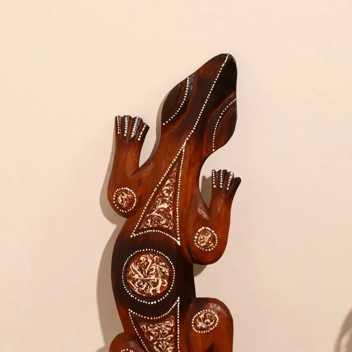 Панно &laquo;Геккон&raquo;, 50&times;12&times;1 см, дерево