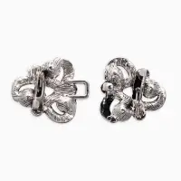 Зажим для кардигана "Ажур", узел, цвет белый в чернёном серебре