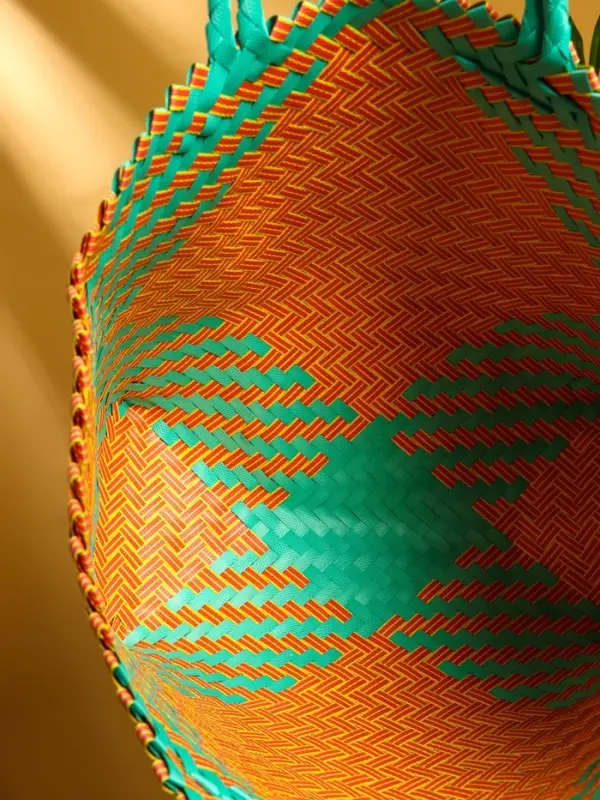 Сумка плетёная, 30&times;15&times;35 см, пластик, бирюзовый-жёлтая