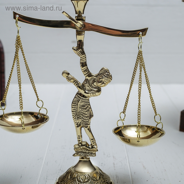 Подсвечник "Ангел с чашей весов" 6х6х16 см