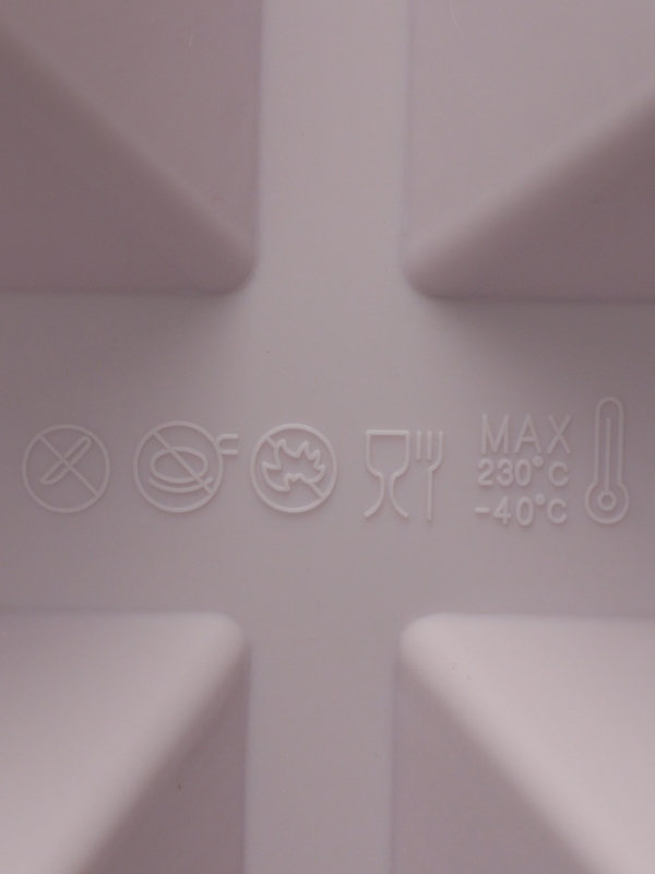 Форма для выпечки Доляна &laquo;Пирамида&raquo;, силикон, 6 ячеек, 29,5&times;17,2&times;4 см, сиреневая