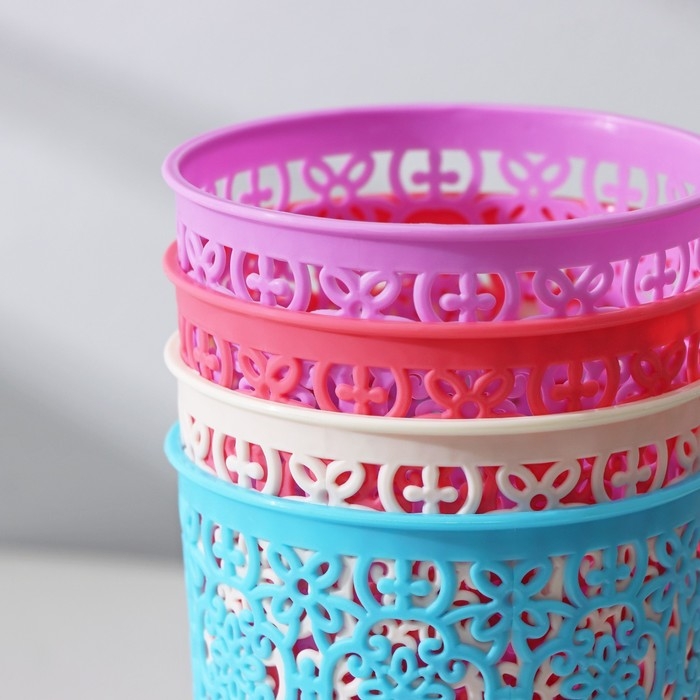 Подставка для столовых приборов &laquo;Арабеска&raquo;, пластик, 10&times;10&times;12 см, МИКС