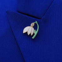 Брошь &laquo;Цветок подснежник&raquo;, цвет бело-зелёный в золоте (неделимая фасовка 12 шт., цена за шт.)