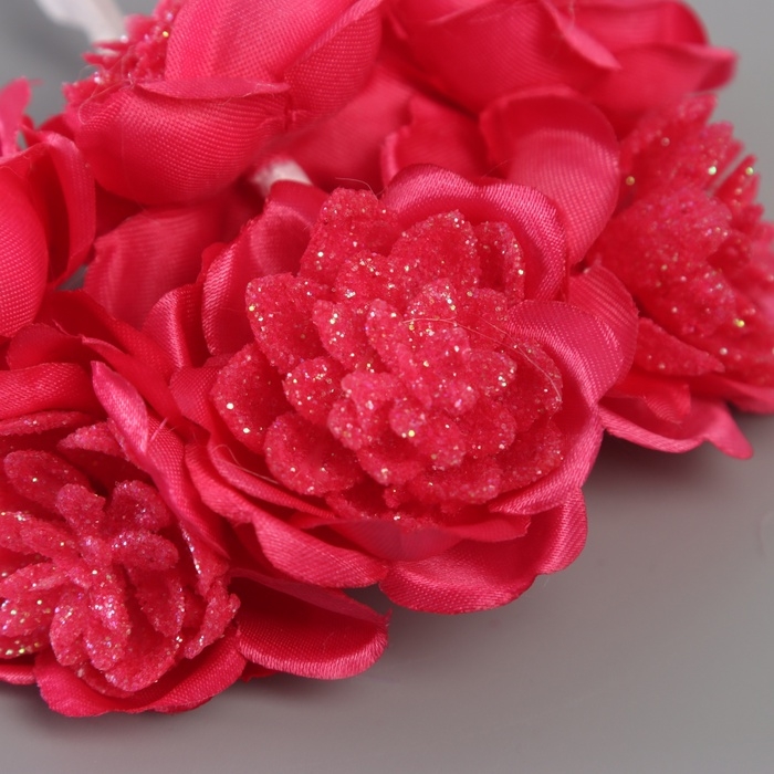 Декор для творчества "Камелия" малиновый (1 набор=1 букет) в букете 6 шт 4х11 см