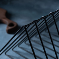 Подставка под разделочные доски Доляна &laquo;Лофт&raquo;, 26&times;18&times;21, цвет чёрный