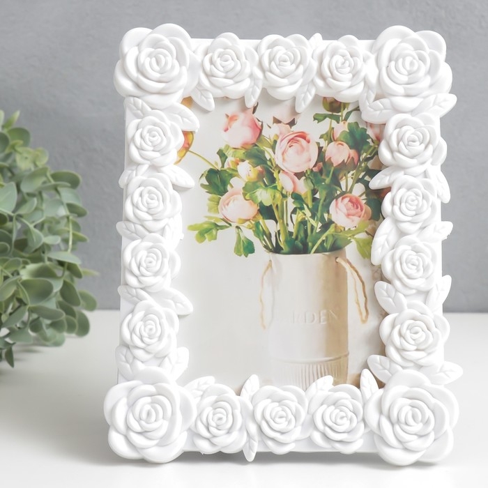 Фоторамка пластик 10х15 см Фоторамка пластик 10х15 см "Розарий" белая 22х17 см