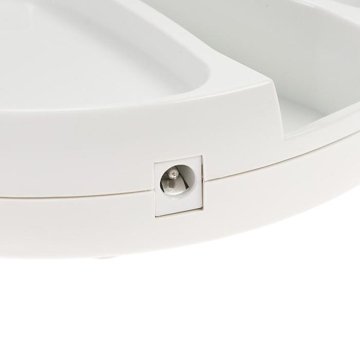 Зеркало Luazon KZ-09, подсветка, настольное, 30 × 16 × 16 см, увеличение х 10, USB, белое Зеркало Luazon KZ-09, подсветка, настольное, 30 × 16 × 16 см, увеличение х 10, USB, белое