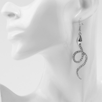 Новый год! Символ года 2025! Серьги висячие со стразами &laquo;Змея&raquo; извивающаяся, цвет серебро