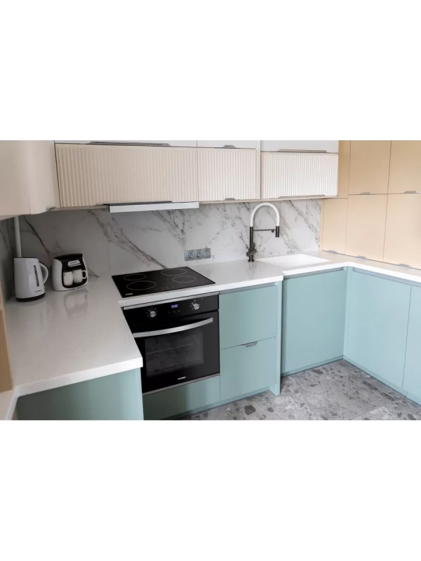 Индукционная варочная поверхность HHI 6740 BG черный