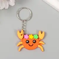 Брелок резина "Крабик в цветочном венке" 4,3х5х0,5 см