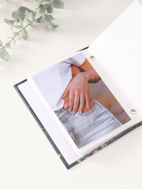 Фотоальбом на 96 фото 10х15 см "Бабочка на цветах" матовый с ламинацией 16,5х12х5,5 см