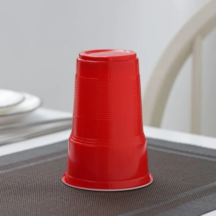 Стакан одноразовый пластиковый &laquo;Факел Экстра&raquo;, 500 мл, красно-белый