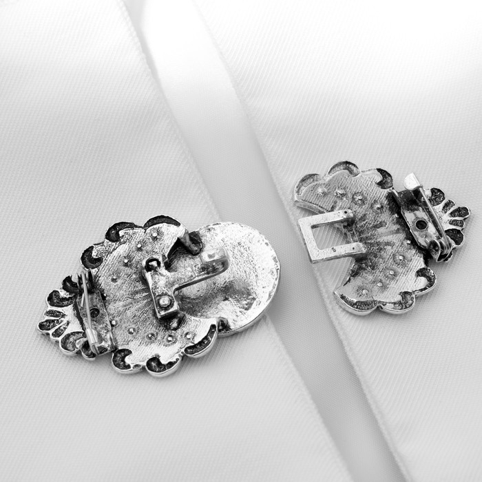 Зажим для кардигана «Лепнина», цвет чёрный в чернёном серебре Зажим для кардигана «Лепнина», цвет чёрный в чернёном серебре