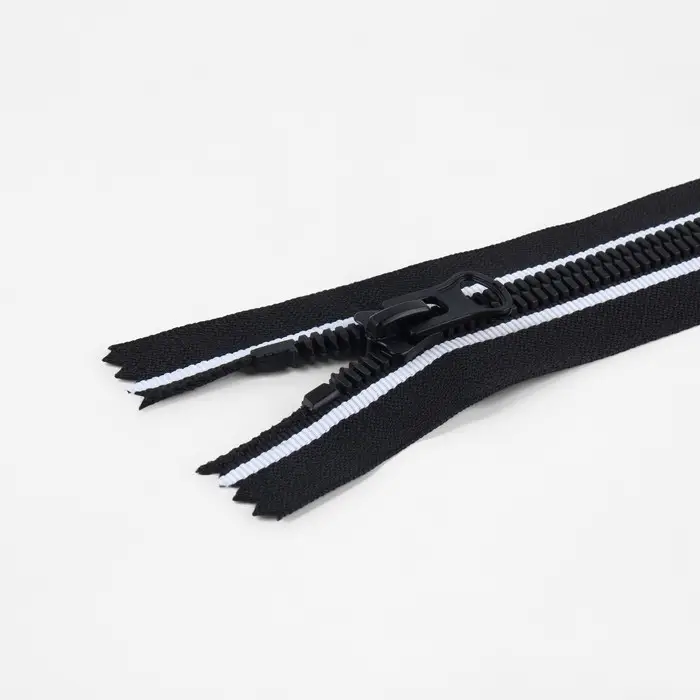 Молния &laquo;Трактор&raquo;, №8, неразъёмная, замок автомат, 18 см, чёрная, белая