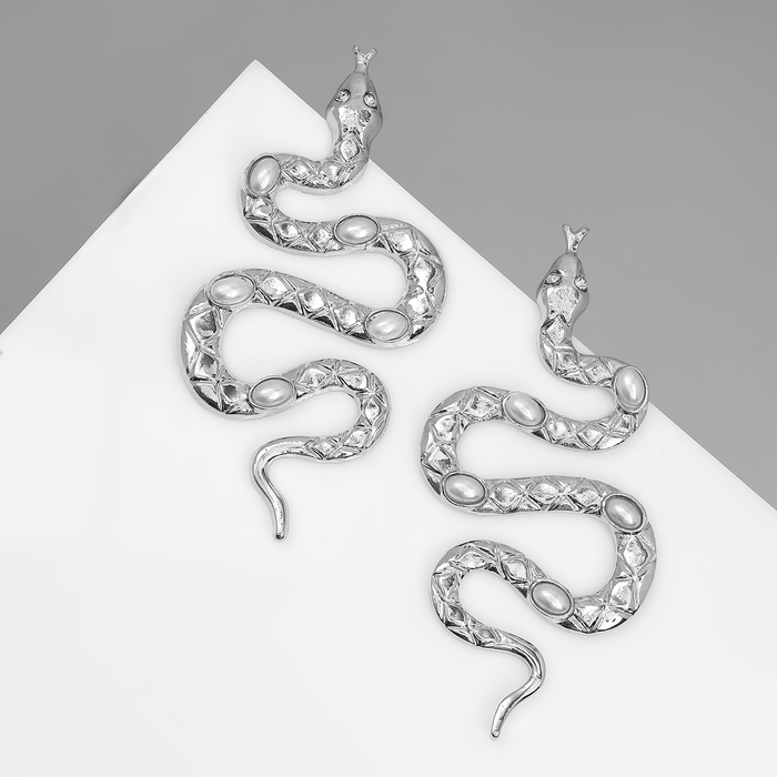 Новый год! Символ года 2025! Серьги с жемчугом &laquo;Змея&raquo; таинственная, цвет серебро
