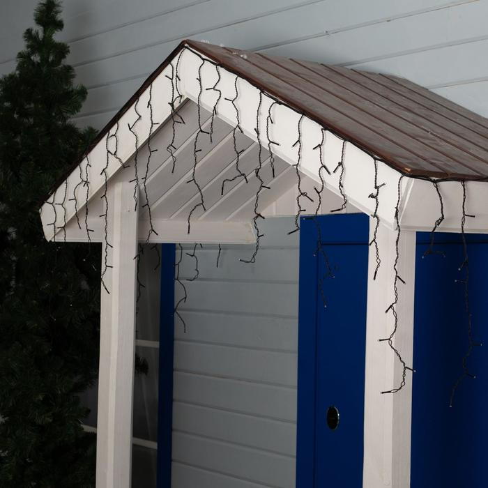 Гирлянда «Бахрома» 3 × 0.6 м, IP44, УМС, тёмная нить, 160 LED, свечение жёлтое, 220 В Гирлянда «Бахрома» 3 × 0.6 м, IP44, УМС, тёмная нить, 160 LED, свечение жёлтое, 220 В