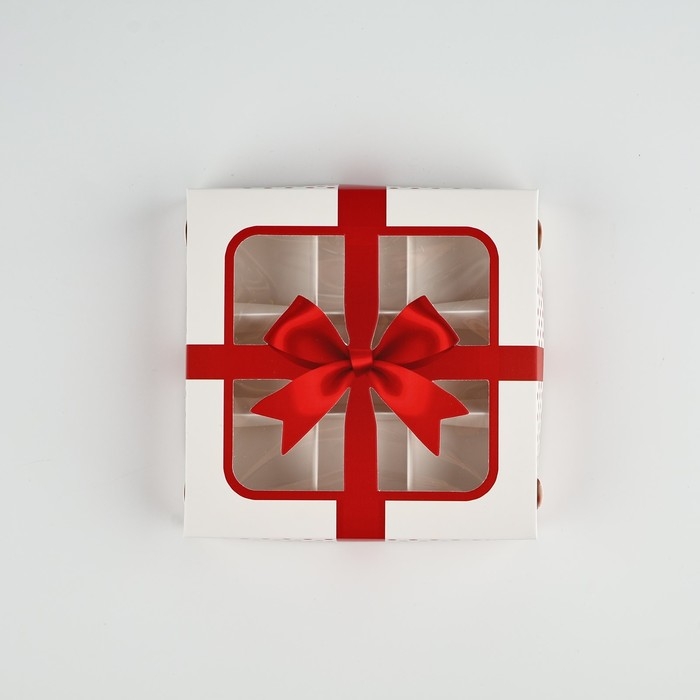Коробка для конфет &laquo;Подарок&raquo;, 14.7 х 14.7 х 3.5 см