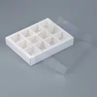 Коробка для 12 конфет, 19 х 15 х 3,5 см Белая с прозрачной крышкой