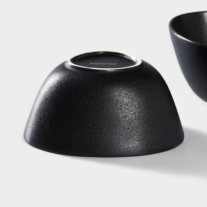 Салатник фарфоровый Magistro Carbon, 12&times;10,5 см, цвет чёрный