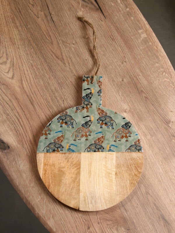 Доска разделочная круглая "Мудрый слон" дерево манго 36х28 см