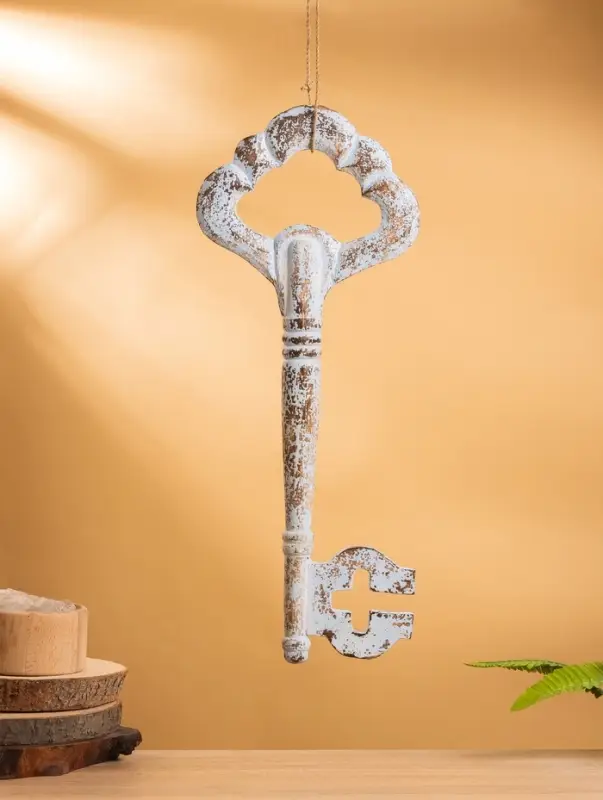 Сувенир &laquo;Ключ от счастья&raquo;, 4.5&times;21&times;50 +/- 3 см, дерево, голубой