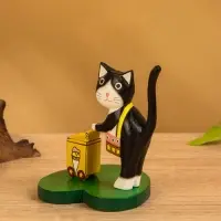 Сувенир на подставке дерево "Кошка мороженщик" 7х8х10 см