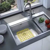 Решётка в раковину Комфорт Плюс, 26&times;26 см, пластик, МИКС