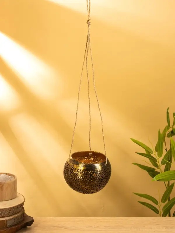 Подсвечник подвесной из кокоса, 14&times;14&times;10 см, чёрно-золотой