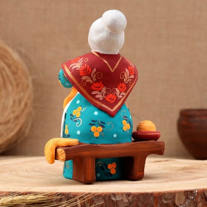 Ковровская игрушка "Скамейка Бабка вяжет", керамика