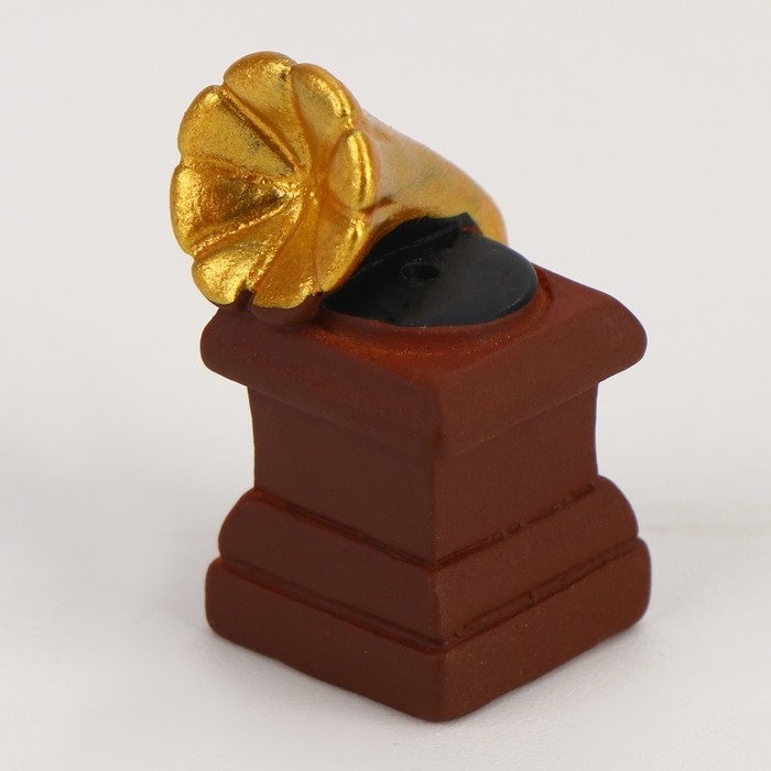 Миниатюра кукольная &laquo;Граммофон&raquo;, набор 3 шт., размер 1 шт. &mdash; 1,5 &times; 1,5 &times; 3 см