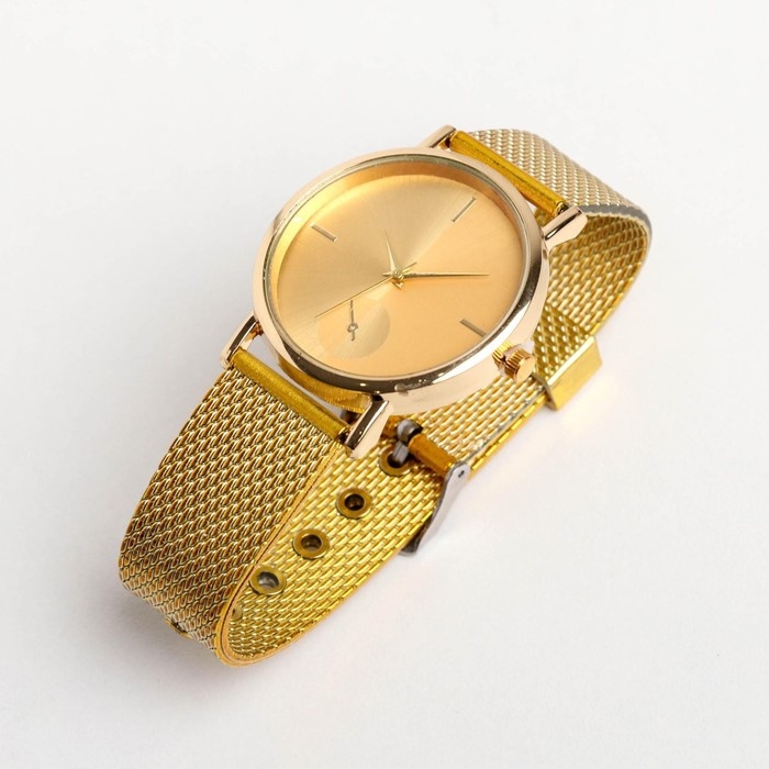 Набор &laquo;Зимнего чуда!&raquo;: палантин (180х68 см), обложка для паспорта и наручные часы