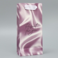 Пакет подарочный ламинированный, упаковка, Present for you, 10 х 22 х 6 см Пакет подарочный ламинированный, упаковка, Present for you, 10 х 22 х 6 см