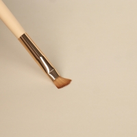 Набор кистей для макияжа &laquo;Франция&raquo;, 7 предметов, на кнопке, цвет бежевый/розовый