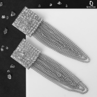 Серьги висячие со стразами &laquo;Голливуд&raquo; нити в квадрате, цвет белый в серебре, 9,5 см