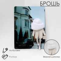 Брошь &laquo;Девочка&raquo; в рубашке, цветная в серебре