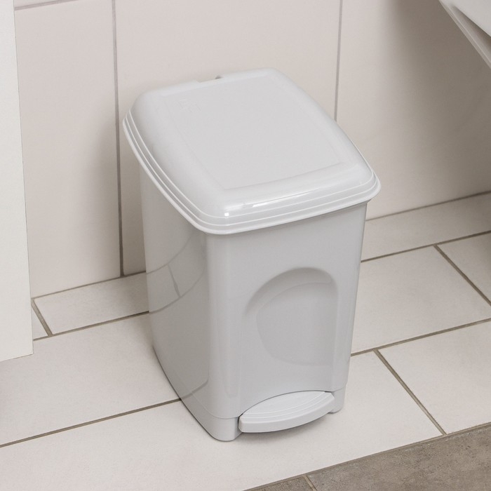 Контейнер для мусора Бытпласт &laquo;Педальный&raquo;, 7 л, цвет МИКС