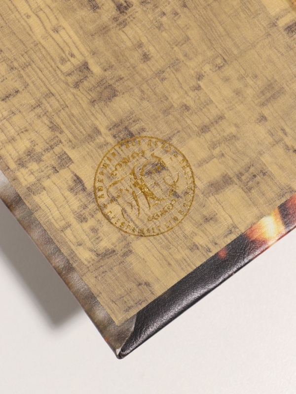 Сейф-книга дерево кожзам "Энциклопедия отечественного вооружения" 3D тиснение 21х13х5 см