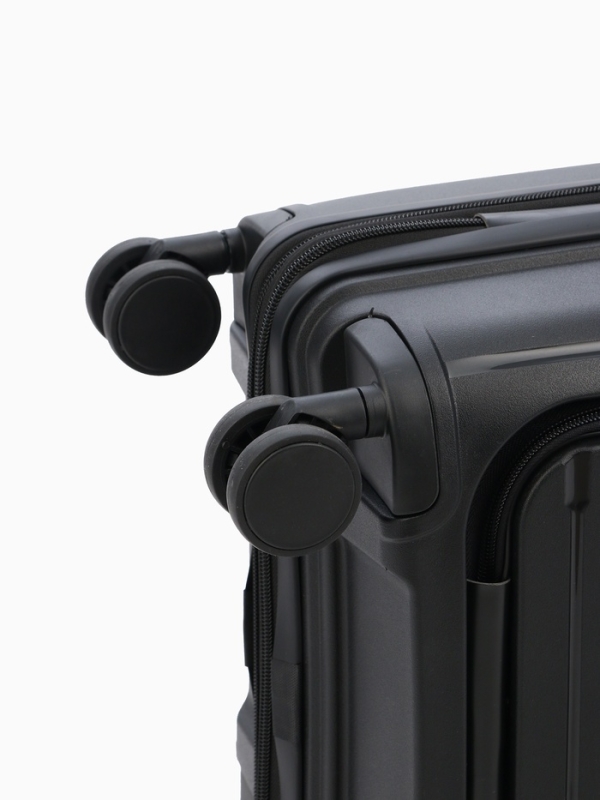 Чемодан 20", PP, 38*22*56, отд на молнии, отд/ноут, код замок, 4 колеса, черный