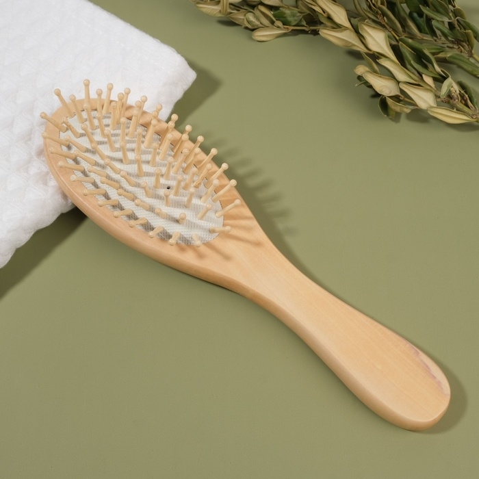 Расчёска массажная, 6 &times; 22 см, цвет &laquo;светлое дерево&raquo;