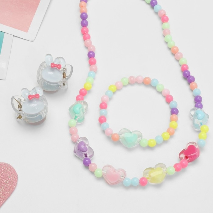 Комплект детский &laquo;Выбражулька&raquo; 4 предмета: 2 заколки, бусы, браслет, сердечки, цветной