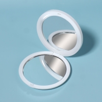 Зеркало складное &laquo;Ромашки&raquo;, d = 7 см, с увеличением, цвет МИКС