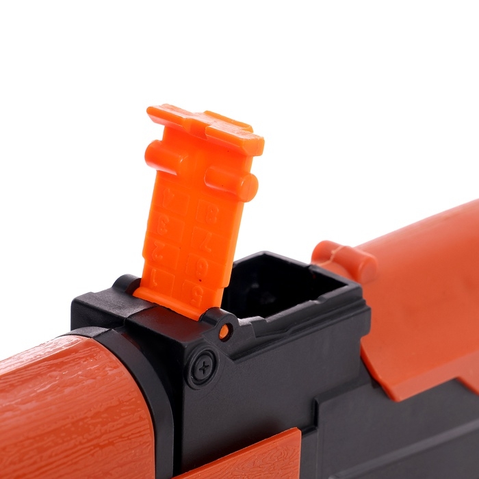 Автомат &laquo;АК-47&raquo;, стреляет присосками и шариками