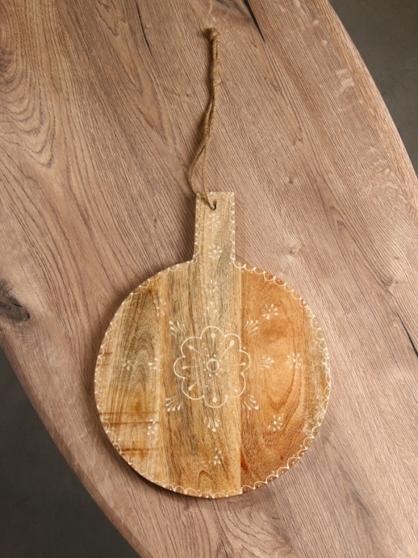 Доска разделочная круглая "Пряник" дерево манго 36х28 см