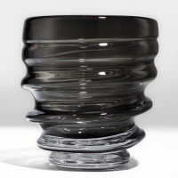 Ваза для цветов &laquo;Пилея&raquo; из прозрачного черного стекла 20 х 18 х 18 см