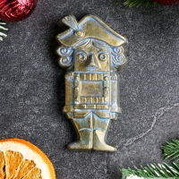 Игрушка на елку "Щелкунчик" латунь, 10х5,5см Игрушка на елку "Щелкунчик" латунь, 10х5,5см